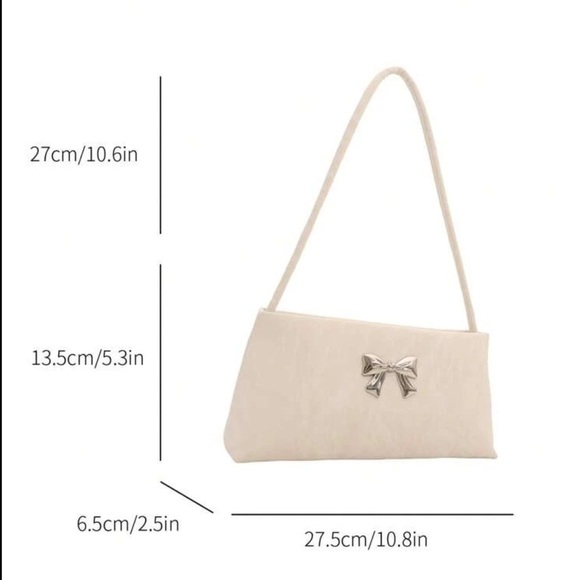 White rectangular lace printed shoulder bag witb silver bow detail | NWT - Picture 5 of 5